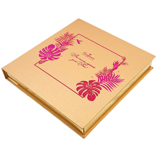 Подарочный набор с конфетами: мармелад, конфеты ассорти (мега-книга золотая)