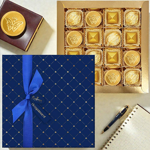 Набор: шоколад, конфеты марципановые 305г