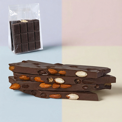 Горький шоколад с миндалем (ломаный)