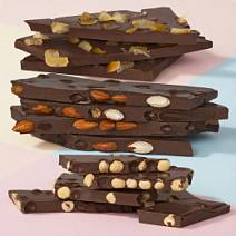 Горький шоколад с орехами и цукатами в ассортименте