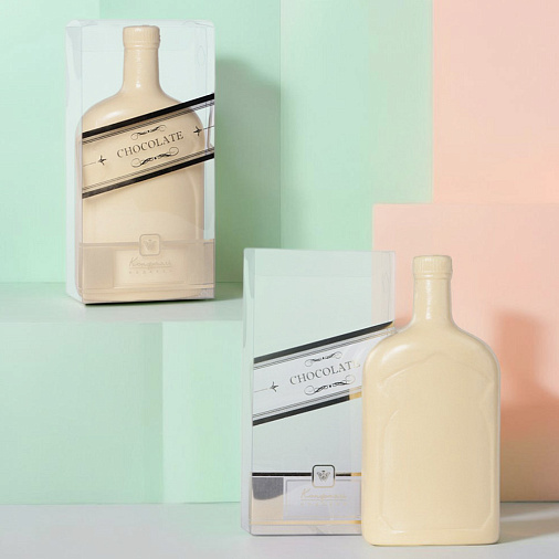 "Бутылка" скульптура белый шоколад