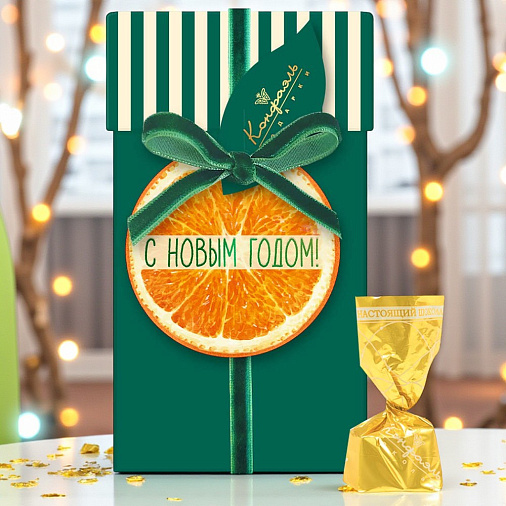 Новогодний набор шоколадных конфетых ассорти с шоколадной начинкой 120г