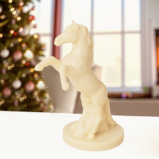 "Конь на дыбах" скульптура белый шоколад 180г