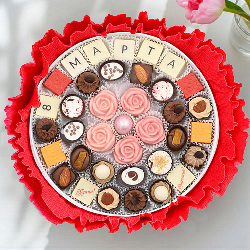 "8 марта" букет из конфет ручной работы (красный)