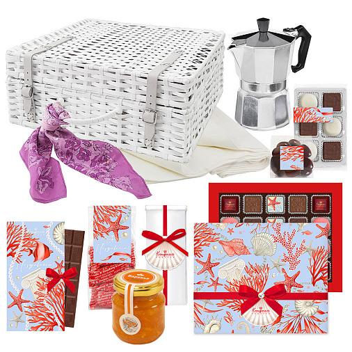 Подарочный чемодан: шоколад, драже, мармелад, варенье, кофе, шоколадные конфеты ассорти