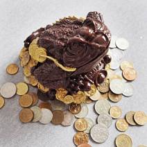 "Жаба на деньгах" скульптура шоколад молочный 700г